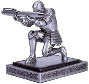 Read more about the article CYXStar Resin Soldier Executive Pen Holder Desk Organizer Cool Pen Stand Home Decor Resin Pencil Holder with a Pen for Men as Gift (Silver)
